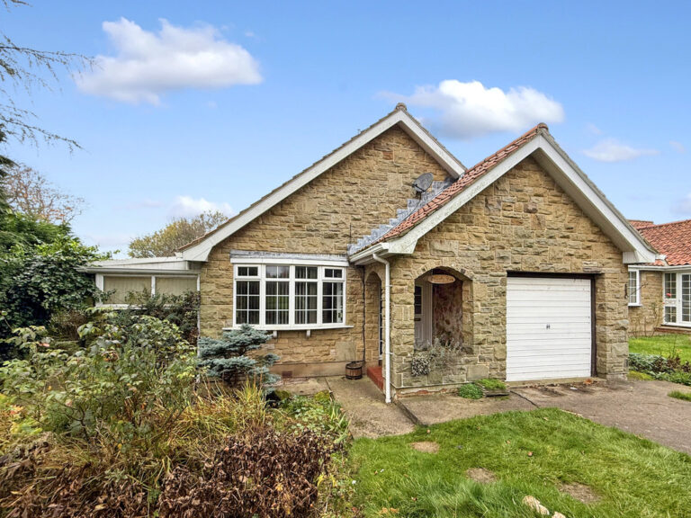 Dovecot Close, Gristhorpe, Filey